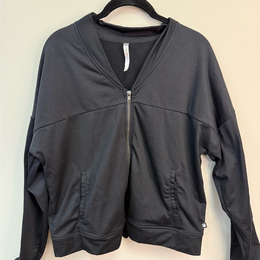 Women's Fabletics Black Attis Cropped Bomber Size Large